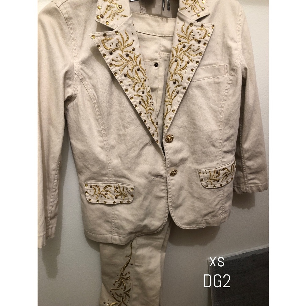 Pant Suit